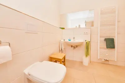 Ein Badezimmer in der Unterkunft Wein-Quartier Leo Pazen