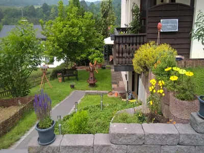 Ein Garten an der Unterkunft Holiday Home Niederehe Romantic Escape