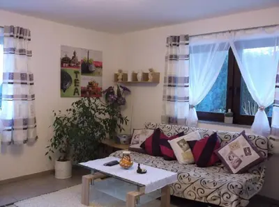 Ein Sitzbereich in der Unterkunft Haus Irena 2