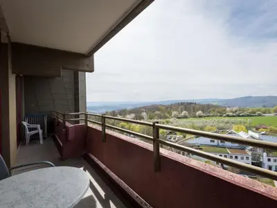 Ein Balkon oder eine Terrasse in der Unterkunft Apartment Lahneck - B1013 by Interhome