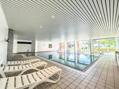 Der Swimmingpool an oder in der Nähe von Apartment Hygge - B410 by Interhome