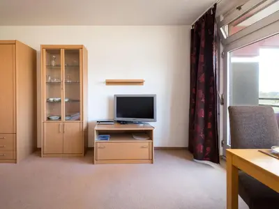 TV/Unterhaltungsangebot in der Unterkunft Apartment Baumblick - B610 by Interhome
