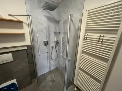 Ein Badezimmer in der Unterkunft Sonnigesüdeifel