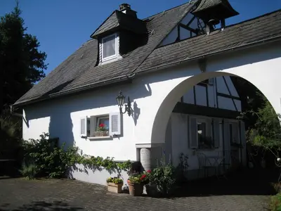 Das Gebäude in dem sich das Bed & Breakfast befindet