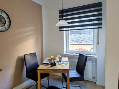 Ein Sitzbereich in der Unterkunft Gästehaus Zeller Altstadt