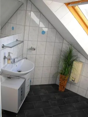 Ein Badezimmer in der Unterkunft Ferienwohnung Thielen - Waldrach/Ruwertal