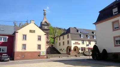 Das Gebäude in dem sich die Ferienwohnung befindet