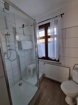 Ein Badezimmer in der Unterkunft Georgs Ferienhaus