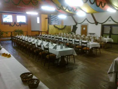 Ein Restaurant oder anderes Speiselokal in der Unterkunft Landhaus Wartenstein