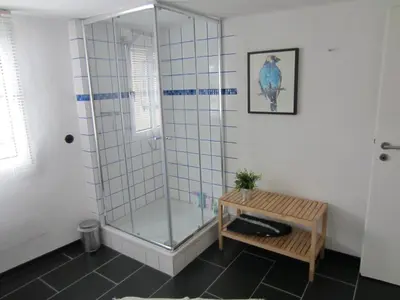 Ein Badezimmer in der Unterkunft Schräges Haus