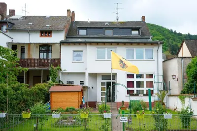 Das Gebäude in dem sich die Ferienwohnung befindet