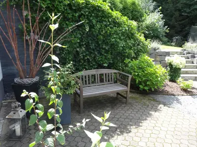 Ein Garten an der Unterkunft Stadt und Wald