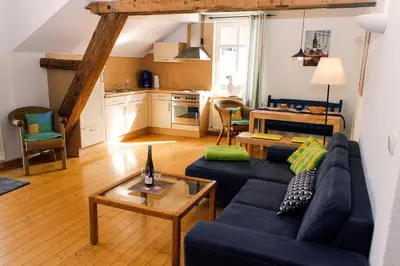 Ein Sitzbereich in der Unterkunft Ferienwohnung Weis