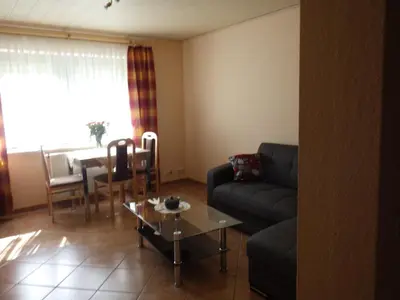 Ein Sitzbereich in der Unterkunft Ferienwohnung Kremer
