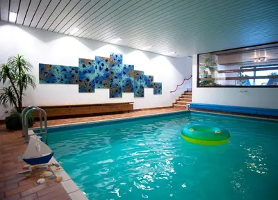 Der Swimmingpool an oder in der Nähe von Mosel-Appartements Nehren