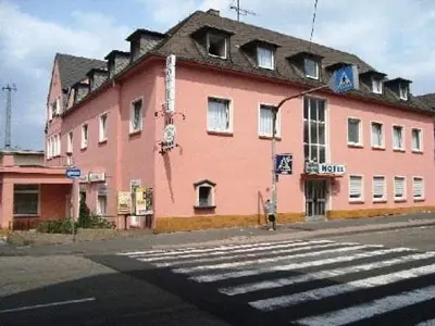 Das Gebäude in dem sich die Pension befindet