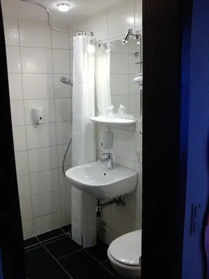 Ein Badezimmer in der Unterkunft Hotel Garni am Bowenberg
