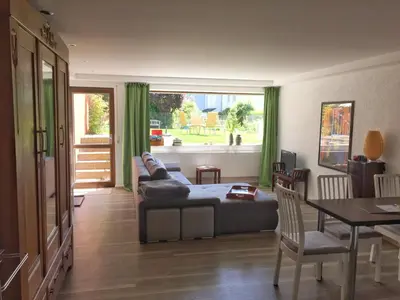 Ein Sitzbereich in der Unterkunft Ferienwohnung An der Pferdsweide