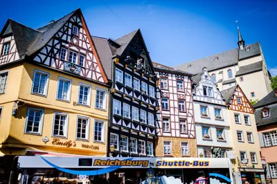 Das Gebäude in dem sich das Aparthotel befindet