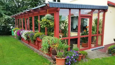 Ein Garten an der Unterkunft Ferienwohnungen Gronen