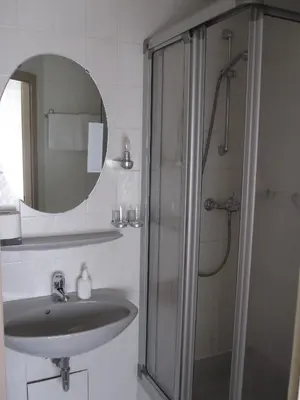Ein Badezimmer in der Unterkunft Hotel Maifelder Hof