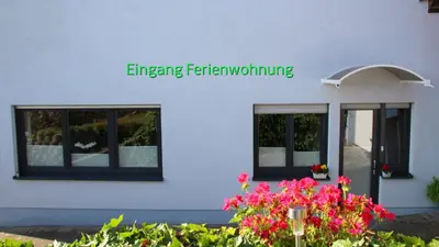 Das Gebäude in dem sich die Ferienwohnung befindet