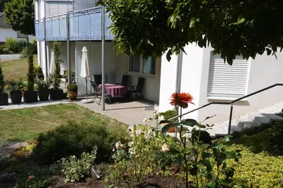 Ein Garten an der Unterkunft Ferienwohnung 