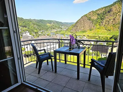 Ein allgemeiner Bergblick oder ein Berglick von der Ferienwohnung aus