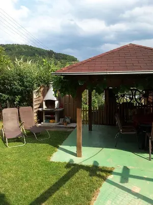 Ein allgemeiner Bergblick oder ein Berglick von der Ferienwohnung aus