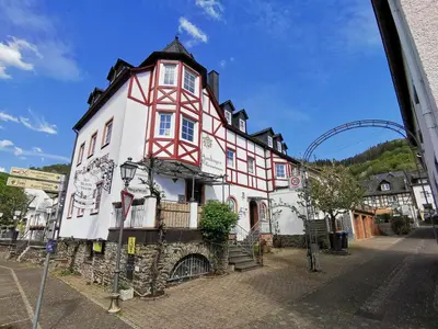 Das Gebäude in dem sich die Ferienwohnung befindet