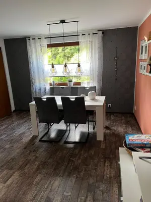 Ein Sitzbereich in der Unterkunft Ferienwohnung Weirich