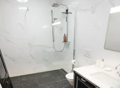 Ein Badezimmer in der Unterkunft Mosel-Suiten