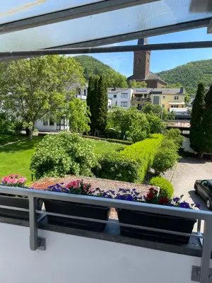 Ein allgemeiner Bergblick oder ein Berglick von der Pension aus