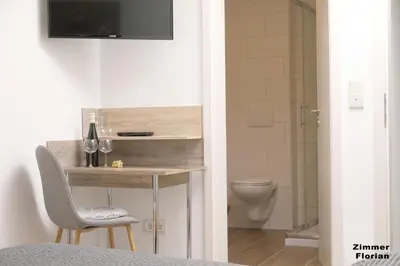 Ein Badezimmer in der Unterkunft Pension am Treiser Kiosk