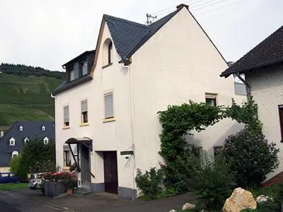 Das Gebäude in dem sich das Bed & Breakfast befindet