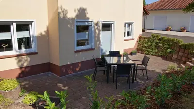 Ein Garten an der Unterkunft Ferienwohnung Seestern