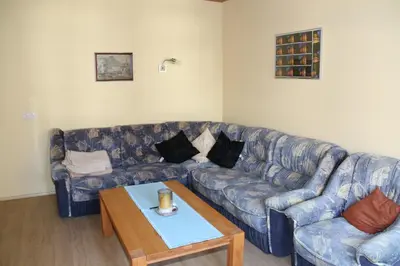 Ein Sitzbereich in der Unterkunft Ferienwohnung Feldhege