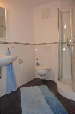 Ein Badezimmer in der Unterkunft Moni's Ferienwohnung