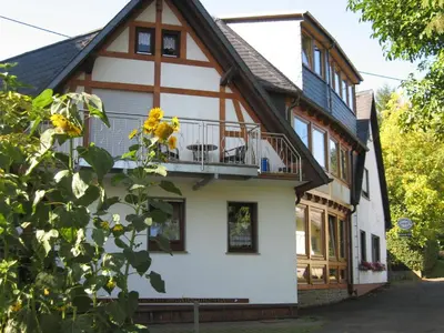 Das Gebäude in dem sich die Pension befindet
