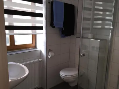 Ein Badezimmer in der Unterkunft Hotel Zur Dorfschänke