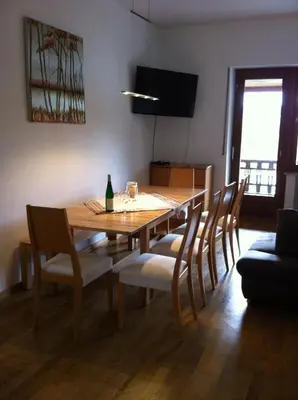 TV/Unterhaltungsangebot in der Unterkunft 'Ferienhaus Mosel' mit kostenfreien ÖPNV-Ticket