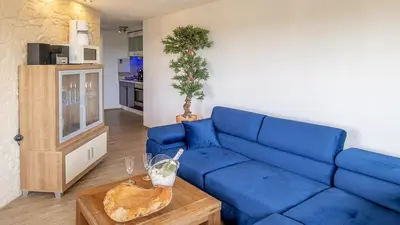 Ein Sitzbereich in der Unterkunft Maarberg Resort