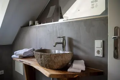 Ein Badezimmer in der Unterkunft Das Haus Am Markt