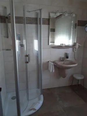 Ein Badezimmer in der Unterkunft Bengel's Hotel zur Krone