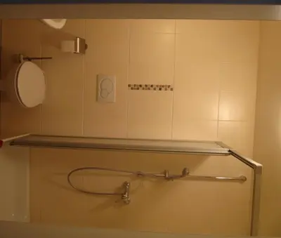 Ein Badezimmer in der Unterkunft Hotel Zur Kripp