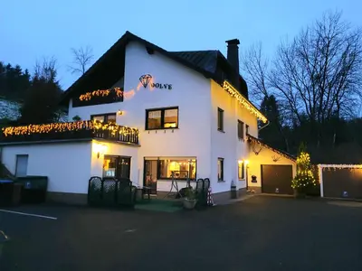 Das Gebäude in dem sich die Ferienwohnung befindet