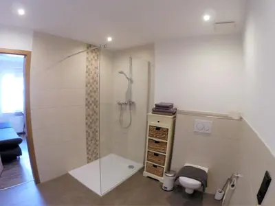 Ein Badezimmer in der Unterkunft Landgasthof Ralinger Hof