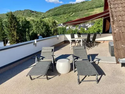 Ein allgemeiner Bergblick oder ein Berglick von der Ferienwohnung aus