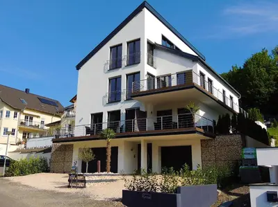 Das Gebäude in dem sich die Ferienwohnung befindet