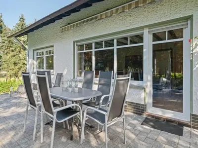 Ein Patio oder anderer Außenbereich in der Unterkunft Trierscheid Countryside Escape